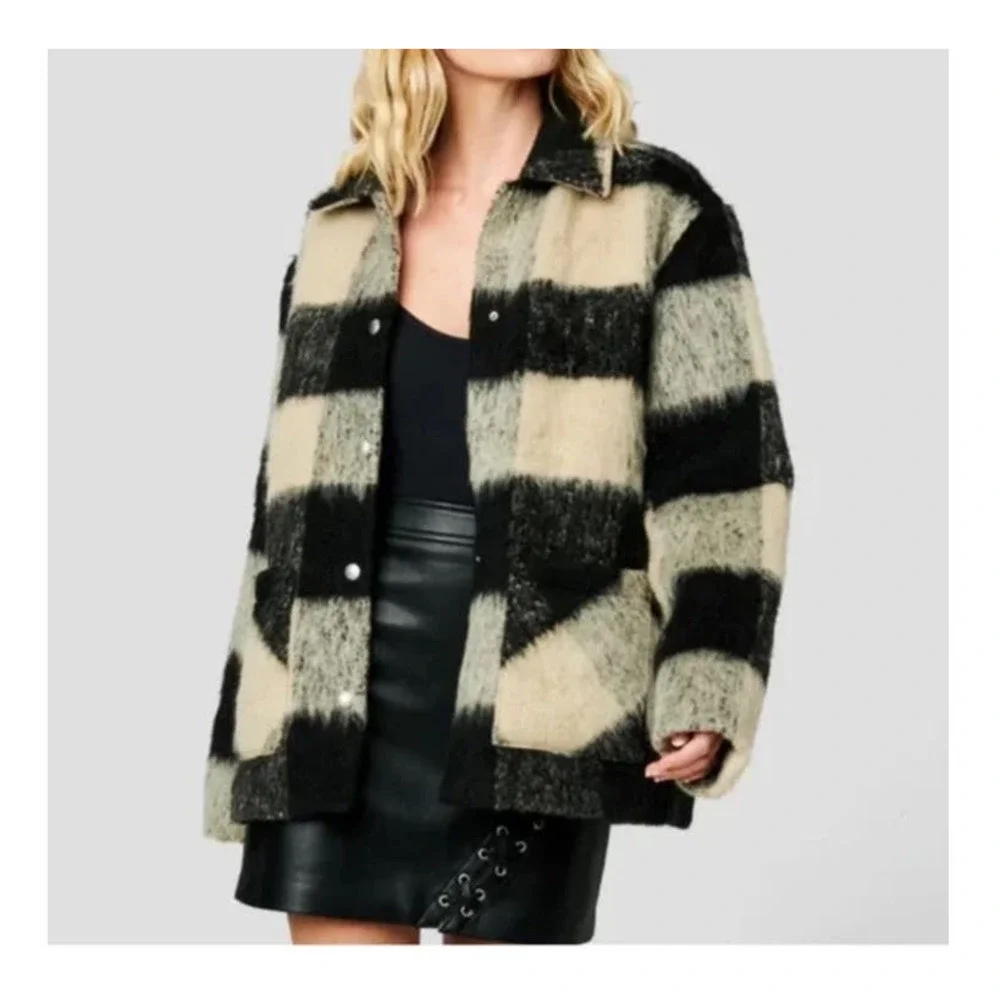 Blank NYC Out Of Line Oversized Wool Blend Plaid Shacket Size M NWT